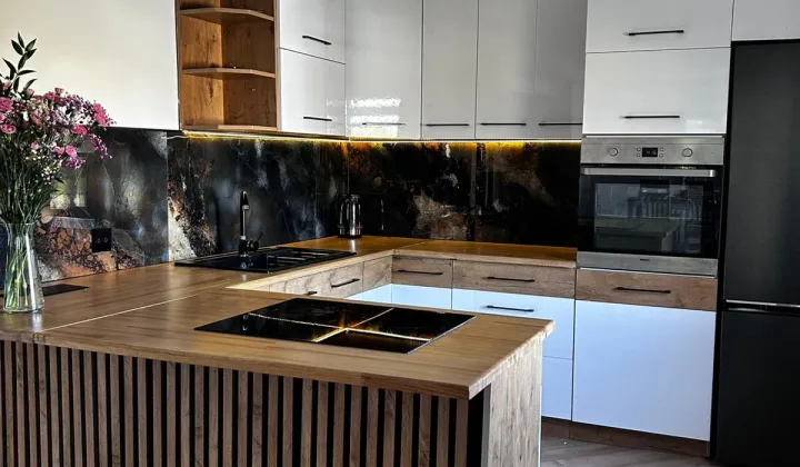 dom wolnostojący, 3 pokoje Słucz