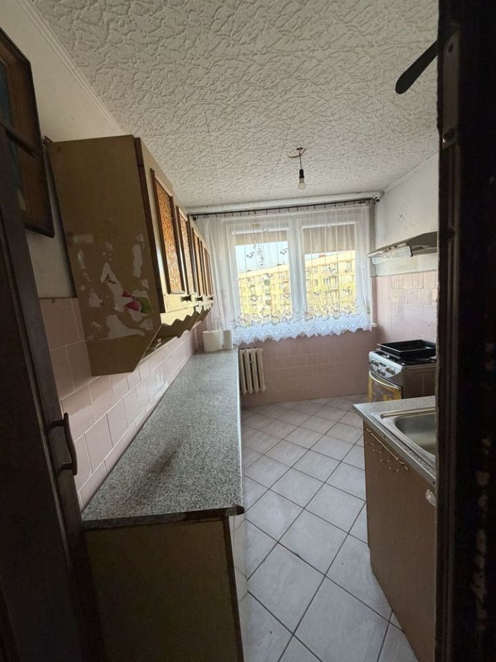 Mieszkanie 3-pokojowe Jelcz-Laskowice, ul. Stefana Bryły. Zdjęcie 4