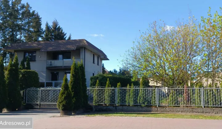 dom wolnostojący, 5 pokoi Grodzisk Wielkopolski