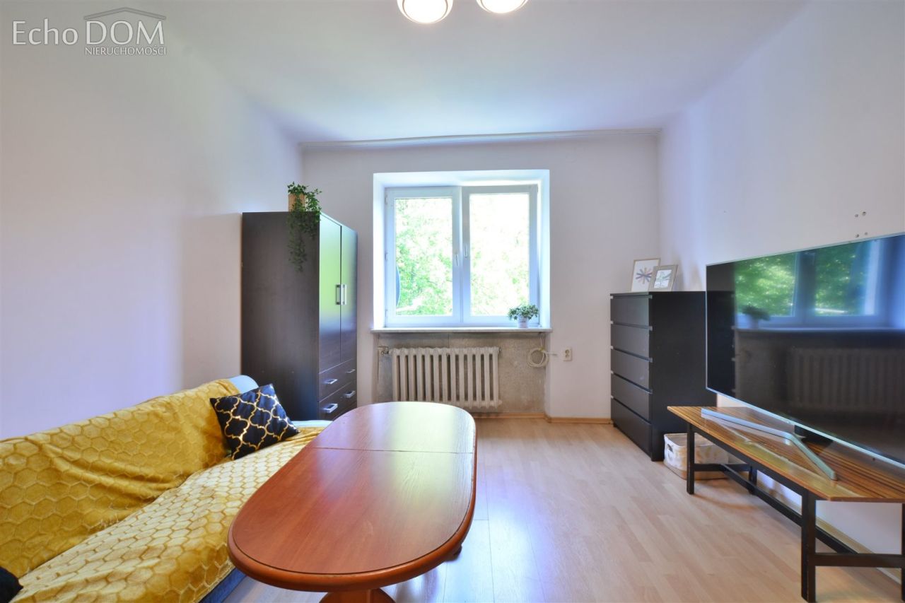 Mieszkanie 2-pokojowe Kraków Nowa Huta, os. Teatralne. Zdjęcie 3