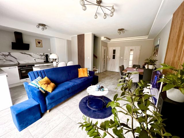 bliźniak, 5 pokoi Kiełczów, Akacjowa. Zdjęcie 1