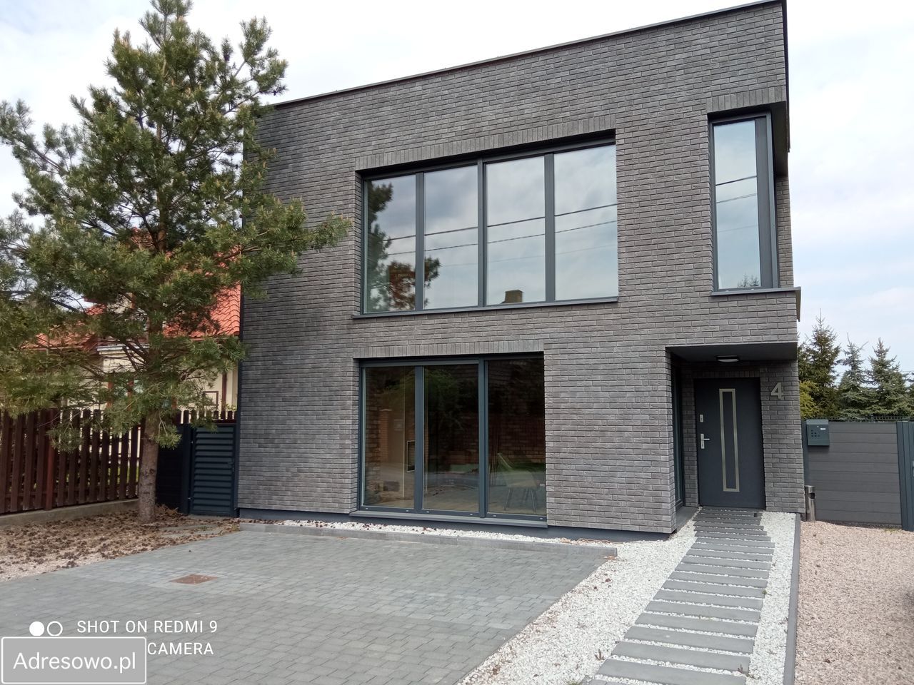 dom wolnostojący, 3 pokoje Stare Babice, ul. Andrzeja Kmicica. Zdjęcie 1