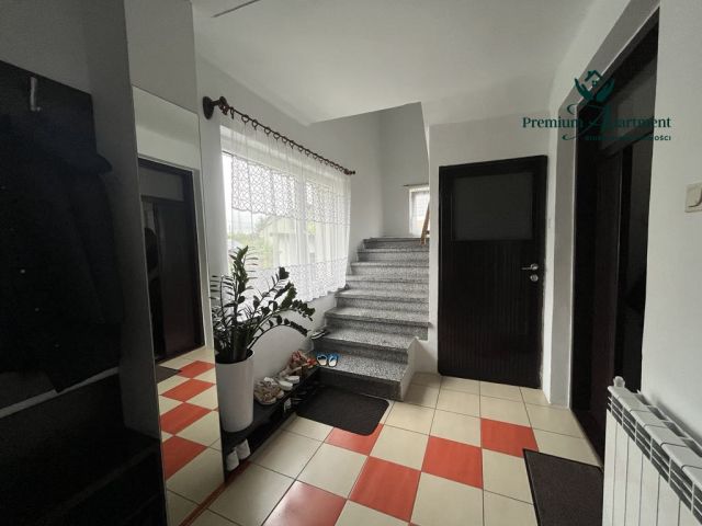 dom wolnostojący, 6 pokoi Jędrzejów, ul. Kadłubka. Zdjęcie 18