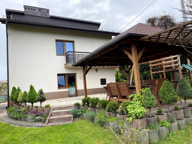 dom wolnostojący, 6 pokoi Stary Sącz. Zdjęcie 1