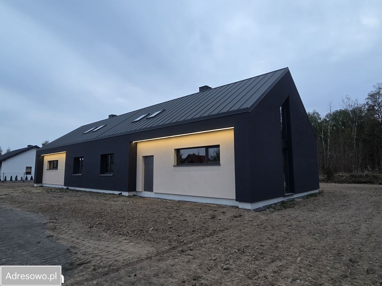 bliźniak, 4 pokoje Zawały. Zdjęcie 1