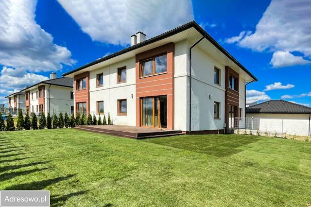 Mieszkanie 4-pokojowe Belsk Duży. Zdjęcie 1