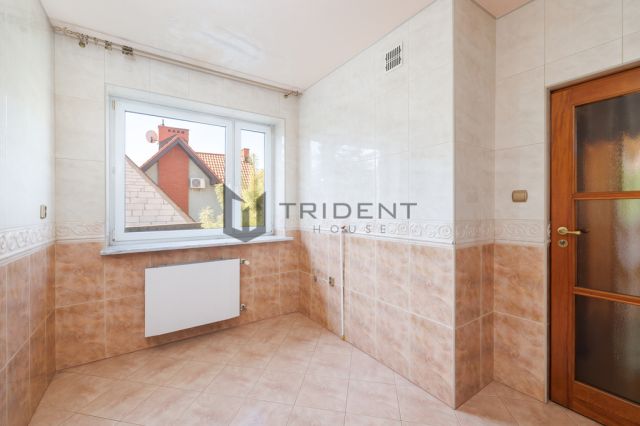 dom wolnostojący, 10 pokoi Marki. Zdjęcie 15