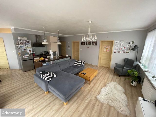 Mieszkanie 3-pokojowe Dąbrówka, ul. Koronna. Zdjęcie 1