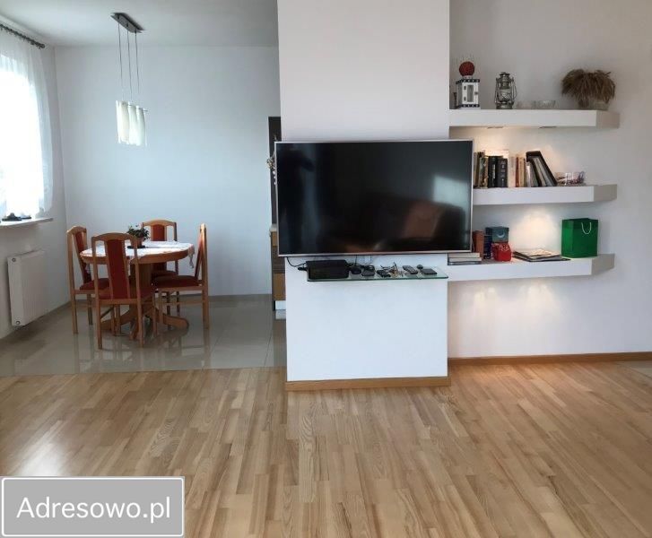 Mieszkanie 3-pokojowe Warszawa Wilanów, ul. św. Urszuli Ledóchowskiej. Zdjęcie 2