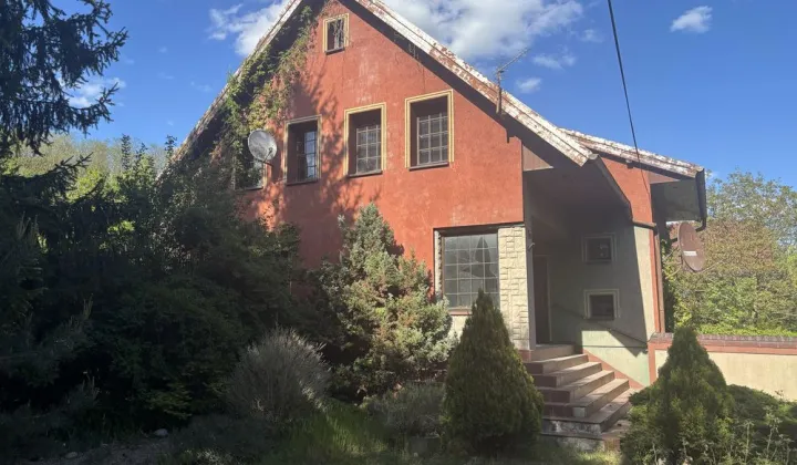 dom wolnostojący, 6 pokoi Czechów