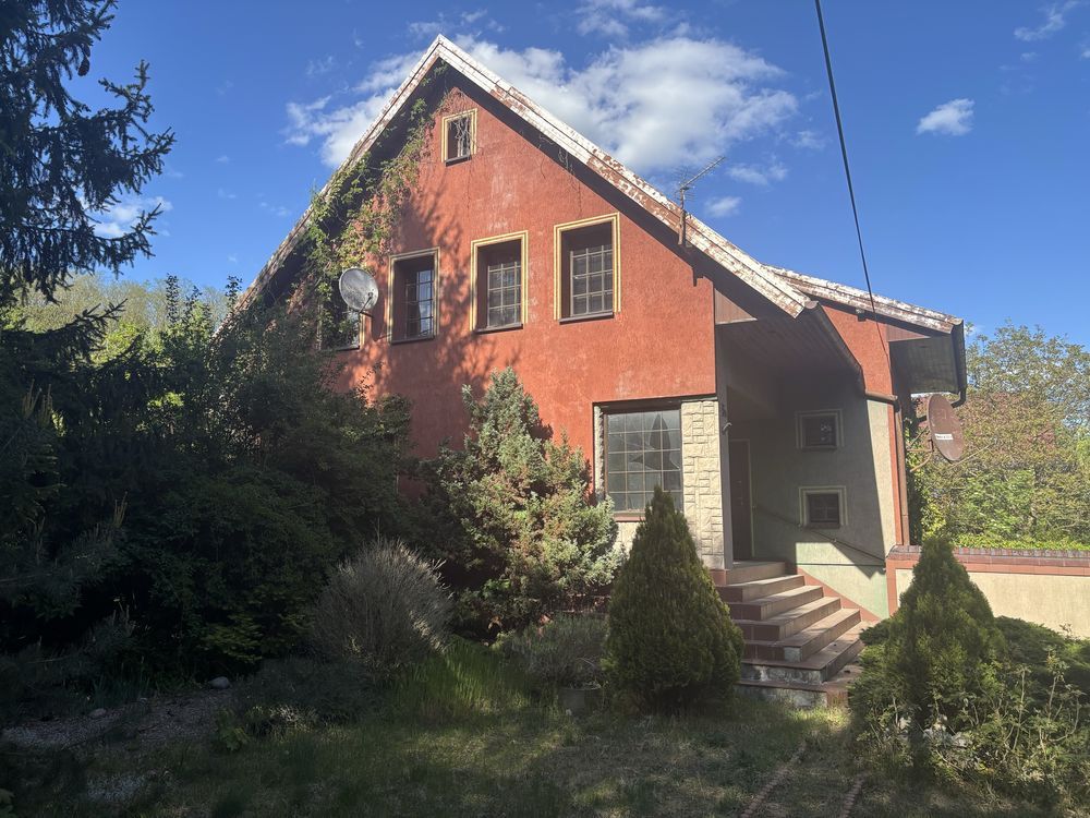 dom wolnostojący, 6 pokoi Czechów