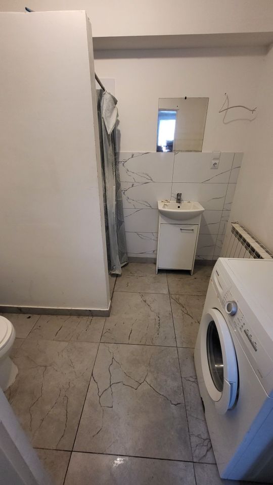 Mieszkanie 8-pokojowe Żdżenice. Zdjęcie 8