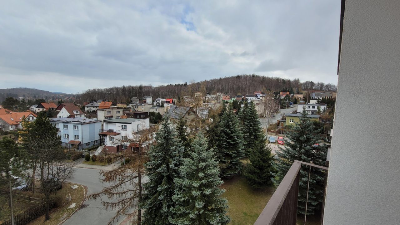 Mieszkanie 3-pokojowe Jelenia Góra Centrum, ul. Konstantego Ildefonsa Gałczyńskiego. Zdjęcie 22