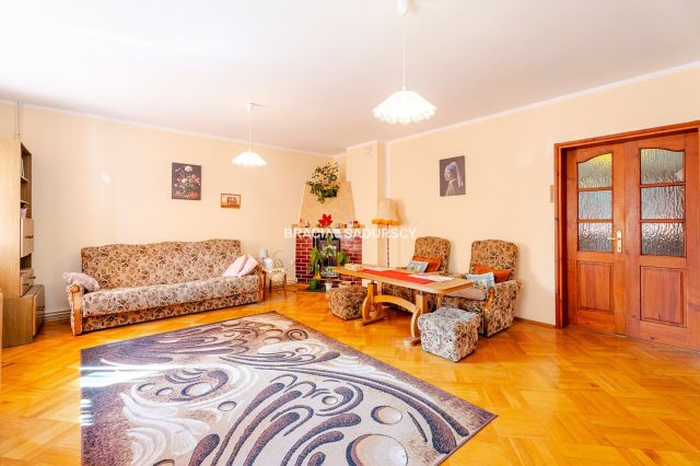 dom wolnostojący, 7 pokoi Kraków Podgórze, ul. Łutnia. Zdjęcie 9