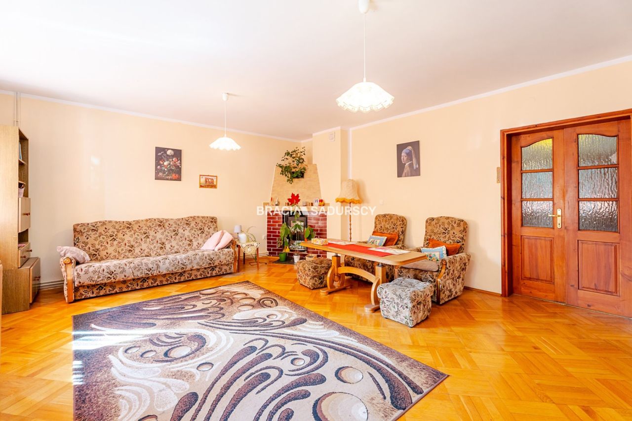 dom wolnostojący, 7 pokoi Kraków Podgórze, ul. Łutnia. Zdjęcie 9