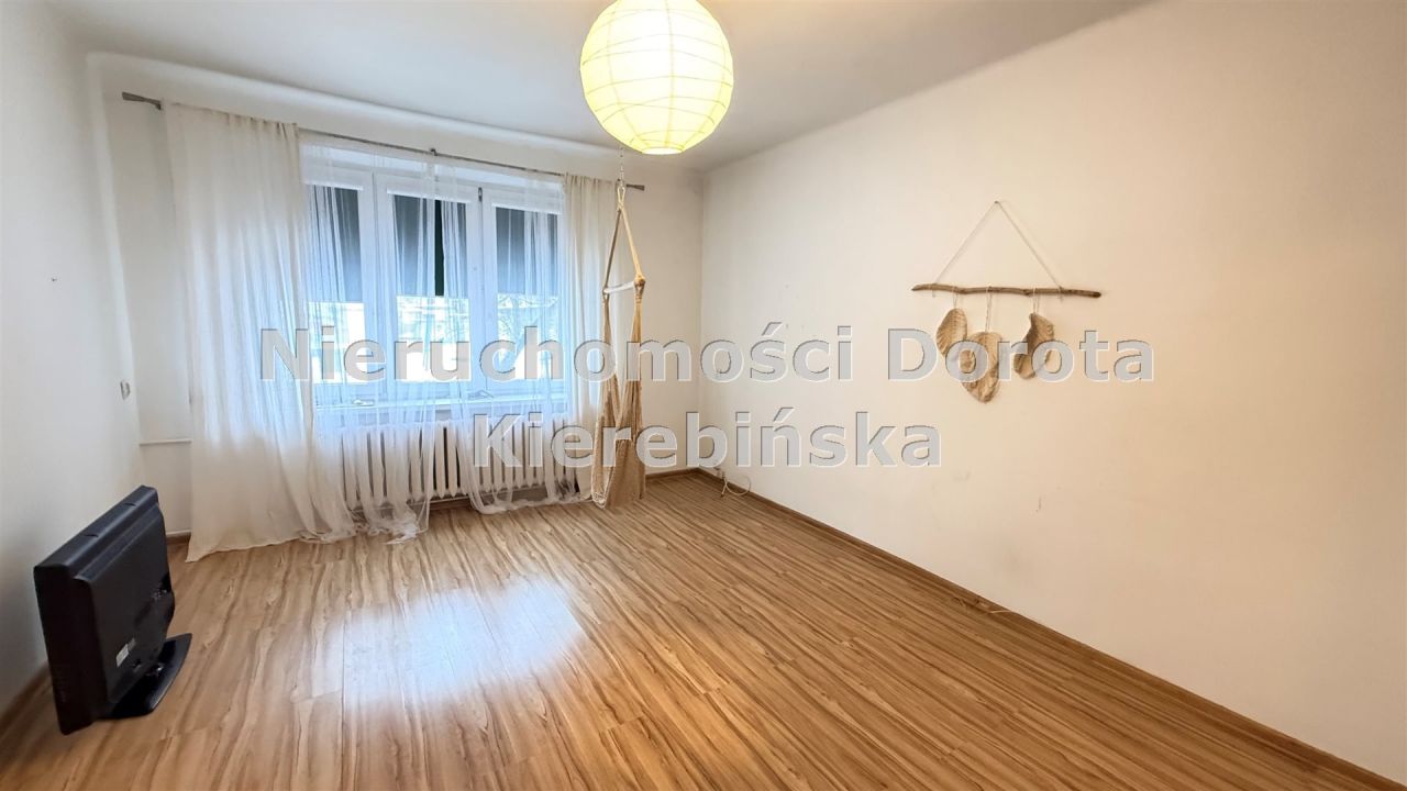 Mieszkanie 1-pokojowe Tomaszów Mazowiecki, ul. Czołgistów. Zdjęcie 1