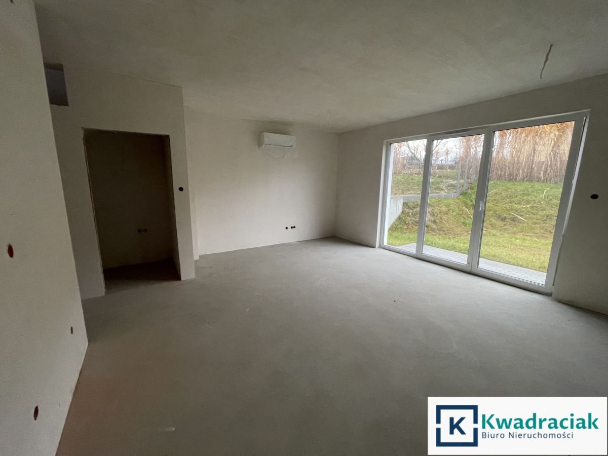 dom szeregowy, 4 pokoje Jasło, ul. Łąkowa. Zdjęcie 2