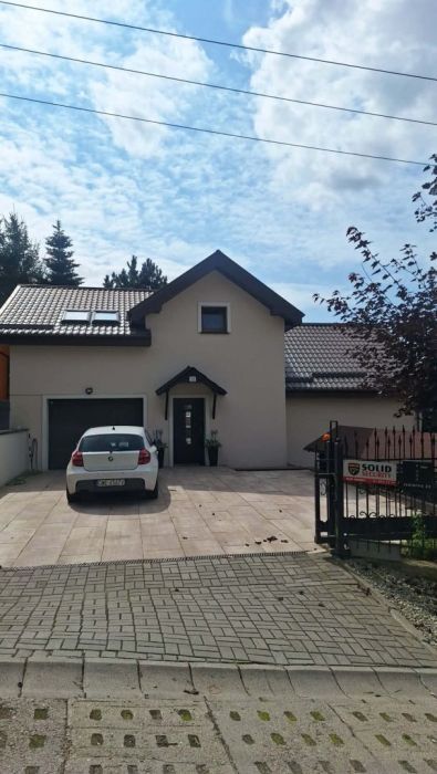 dom wolnostojący, 5 pokoi Kielno, ul. Jeziorna. Zdjęcie 1