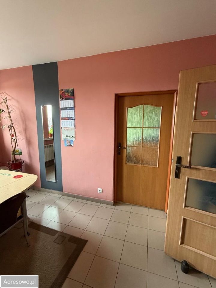 Hala/magazyn Popów. Zdjęcie 4