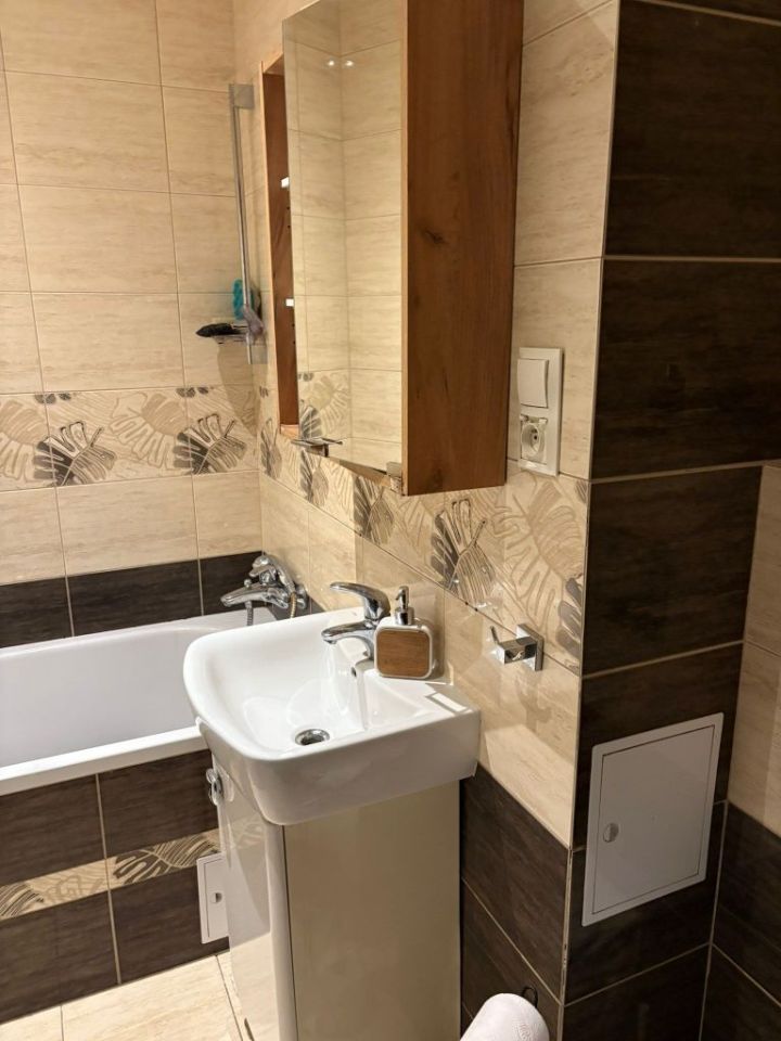 Mieszkanie 4-pokojowe Pawłowice. Zdjęcie 3