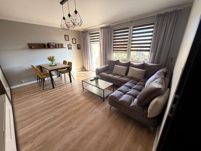 Mieszkanie 3-pokojowe Żagań, ul. Nocznickiego. Zdjęcie 1