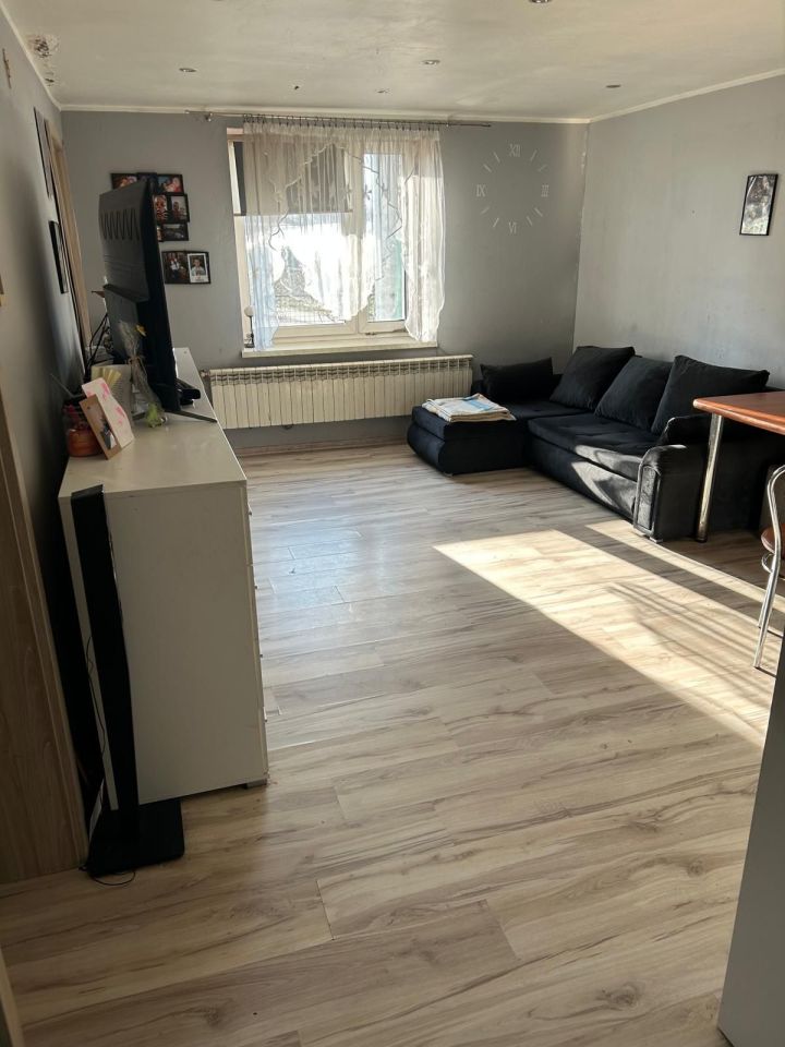 dom wolnostojący, 3 pokoje Praszka. Zdjęcie 3