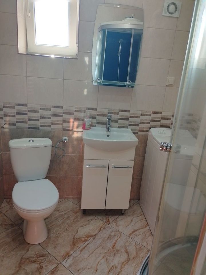 dom wolnostojący, 4 pokoje Chalno. Zdjęcie 7