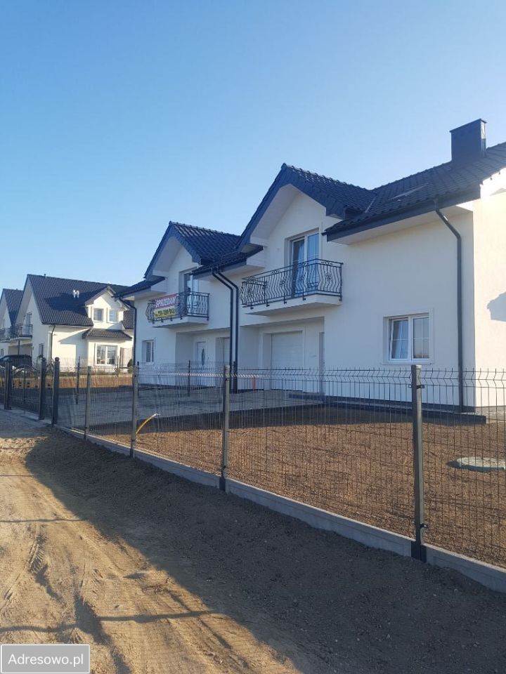 bliźniak, 5 pokoi Dobrzewino, ul. Jesionowa. Zdjęcie 2