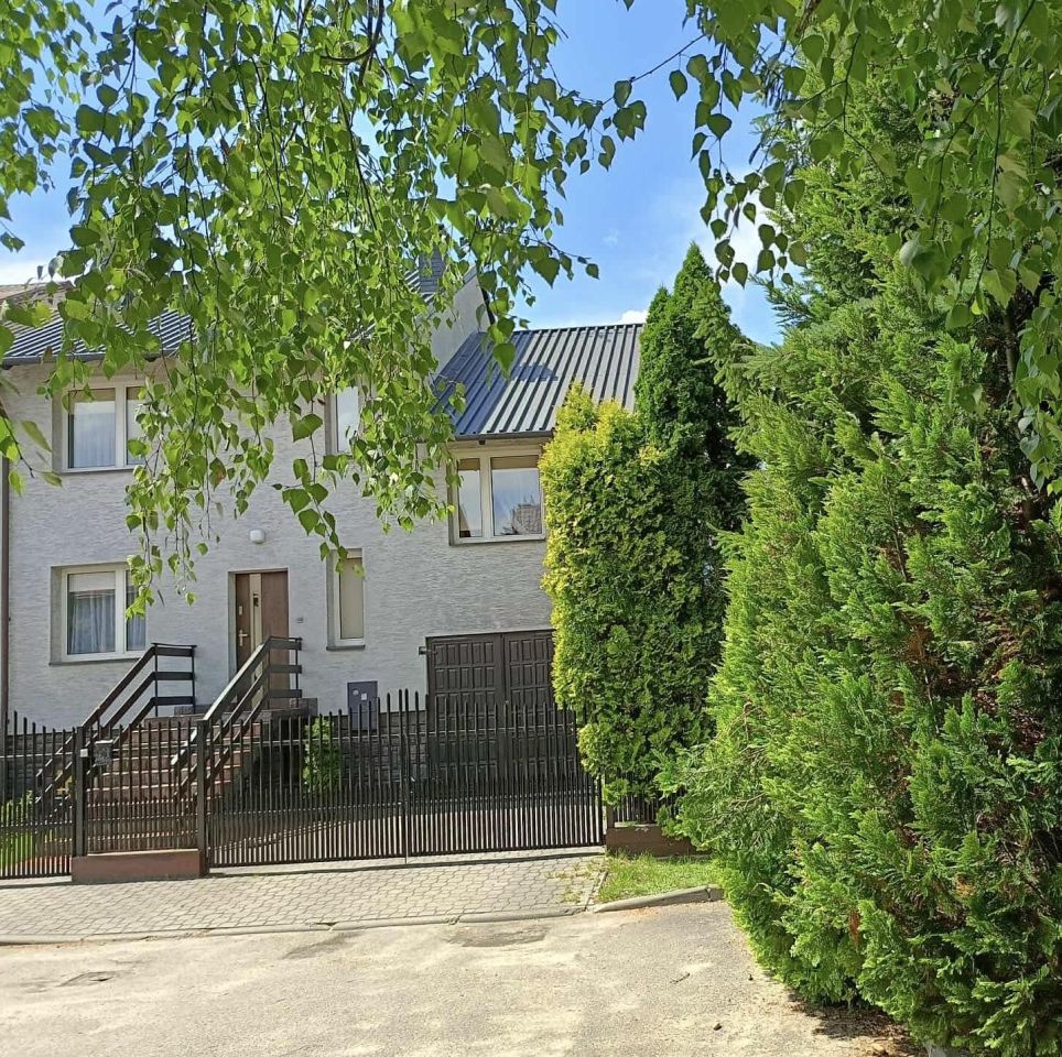 dom szeregowy Maków Mazowiecki, ul. Leopolda Staffa. Zdjęcie 2