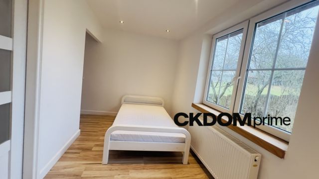 dom wolnostojący, 1 pokój Pliskowola. Zdjęcie 14