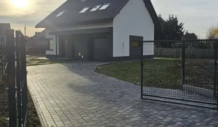 dom wolnostojący, 4 pokoje Węgrzce Wielkie