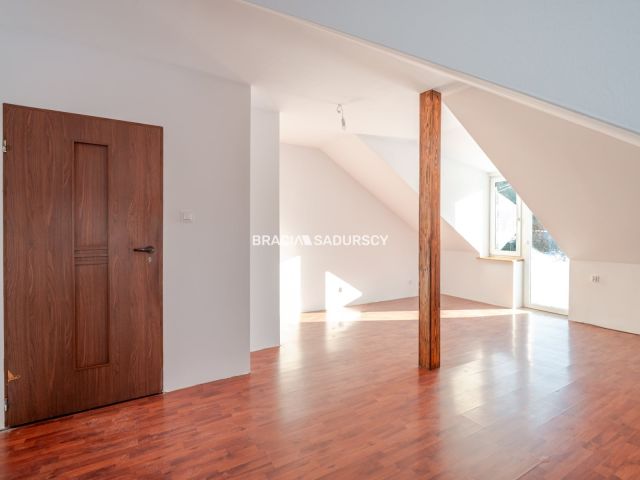 dom wolnostojący, 6 pokoi Zabierzów, ul. Śląska. Zdjęcie 12