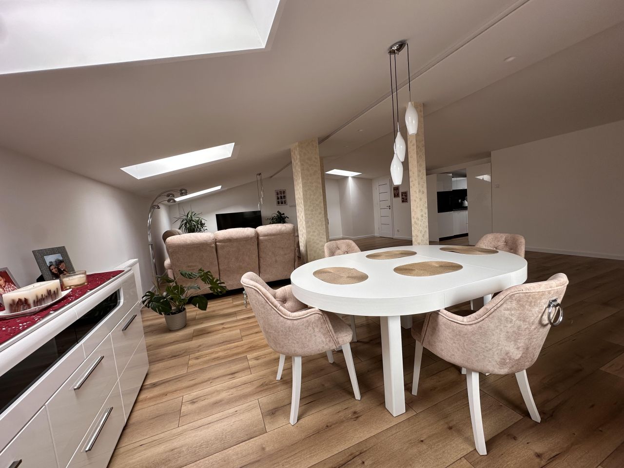 dom wolnostojący, 12 pokoi Łódź Górna, ul. św. Franciszka z Asyżu. Zdjęcie 4