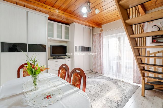 bliźniak, 5 pokoi Libertów, ul. Sportowców. Zdjęcie 2