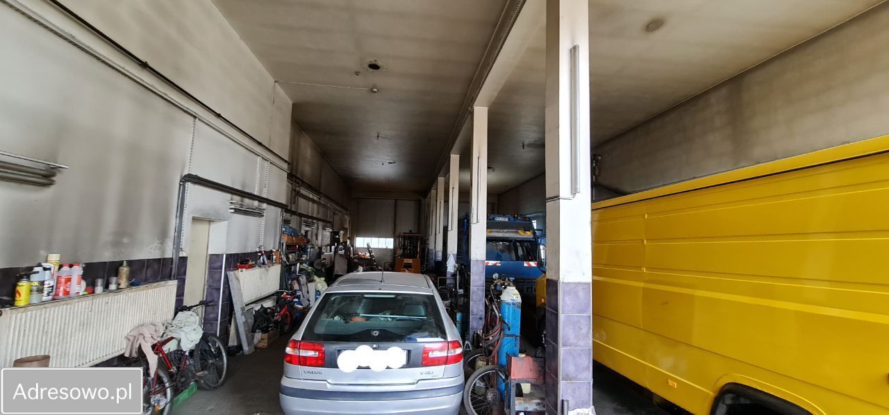 Hala/magazyn Sobiekursk. Zdjęcie 2