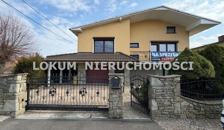 dom wolnostojący, 5 pokoi Bąków, ul. Jasna