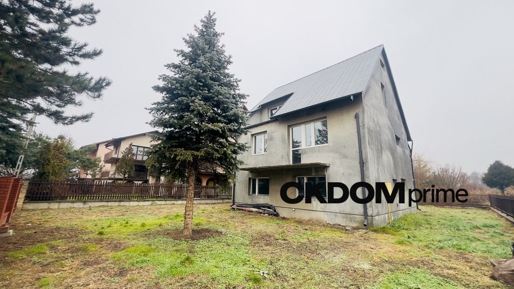 dom wolnostojący, 5 pokoi Staszów. Zdjęcie 1