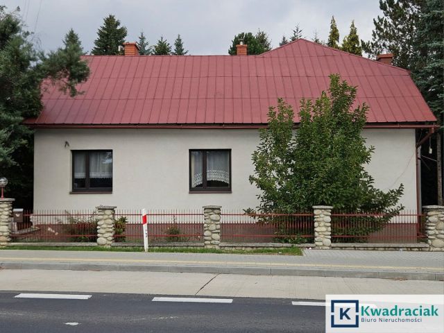 dom wolnostojący, 6 pokoi Pisarowce. Zdjęcie 1