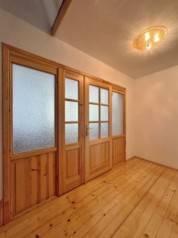 dom wolnostojący, 10 pokoi Berest. Zdjęcie 7