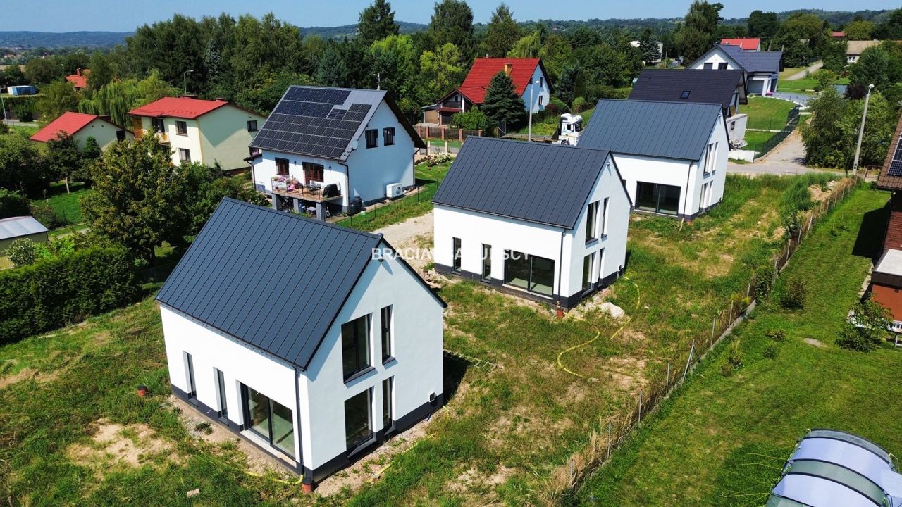 dom wolnostojący, 4 pokoje Ujazd. Zdjęcie 3