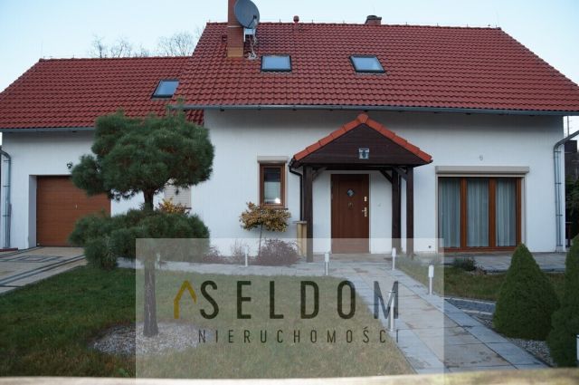 dom wolnostojący, 5 pokoi Mysłakowice. Zdjęcie 1