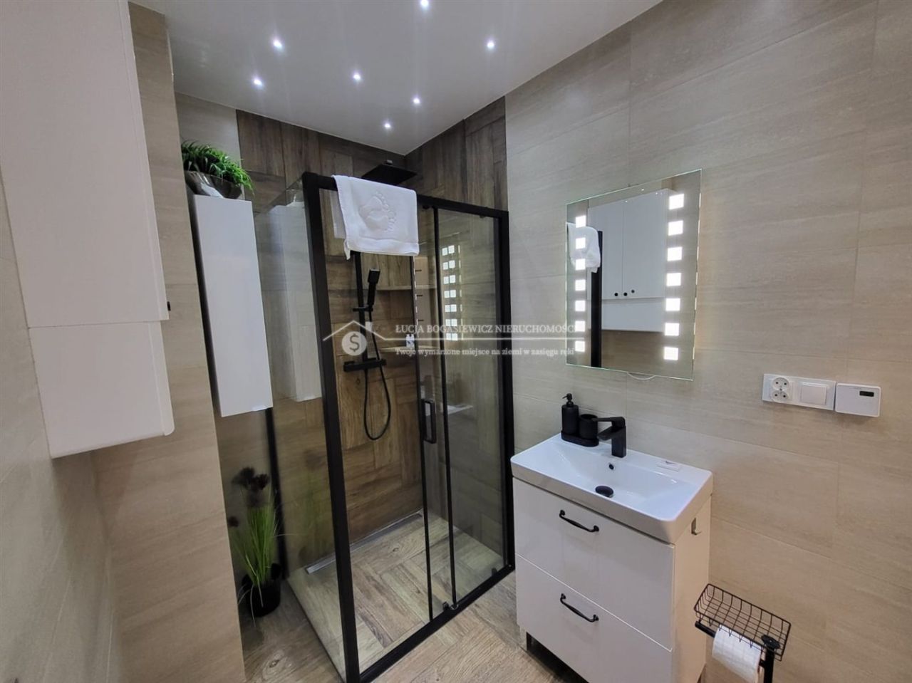 Mieszkanie 3-pokojowe Szczyrk. Zdjęcie 9