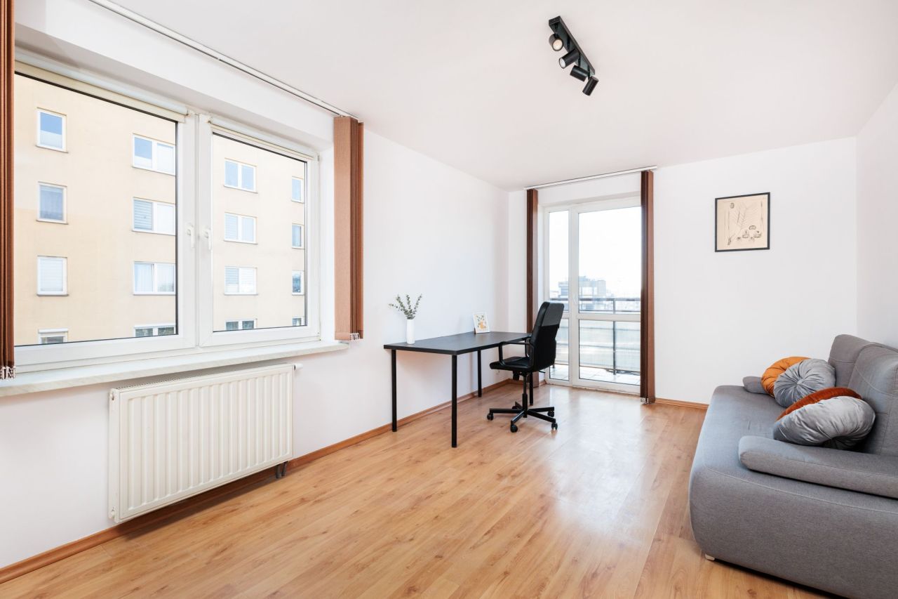 Mieszkanie 3-pokojowe Kraków Podgórze, ul. Czerwone Maki. Zdjęcie 2