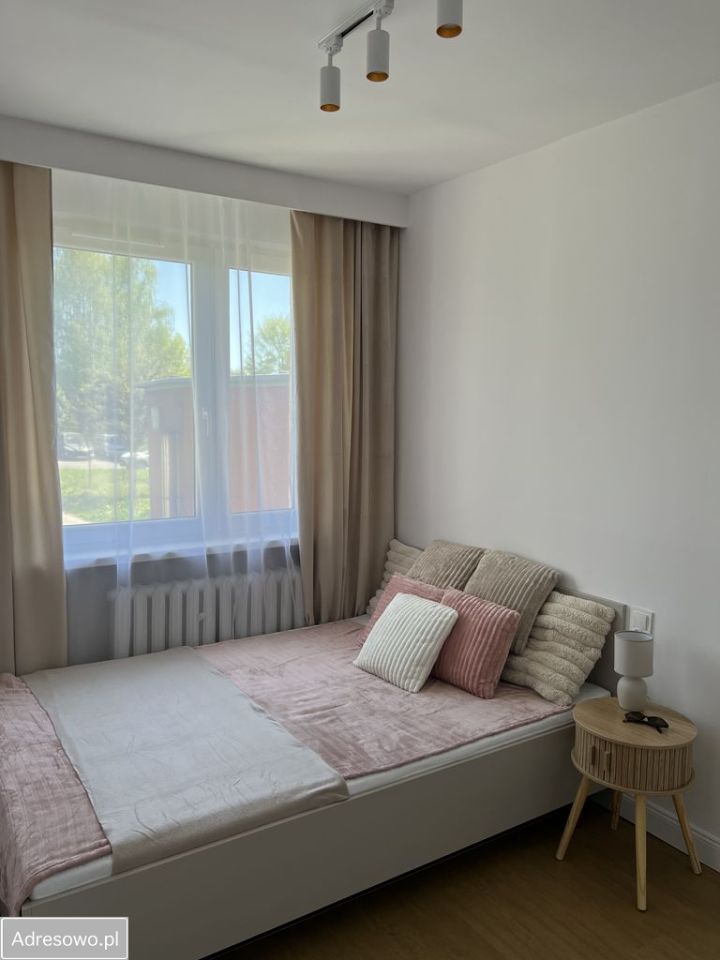 Mieszkanie 2-pokojowe Kraków Mistrzejowice, os. Kombatantów. Zdjęcie 4