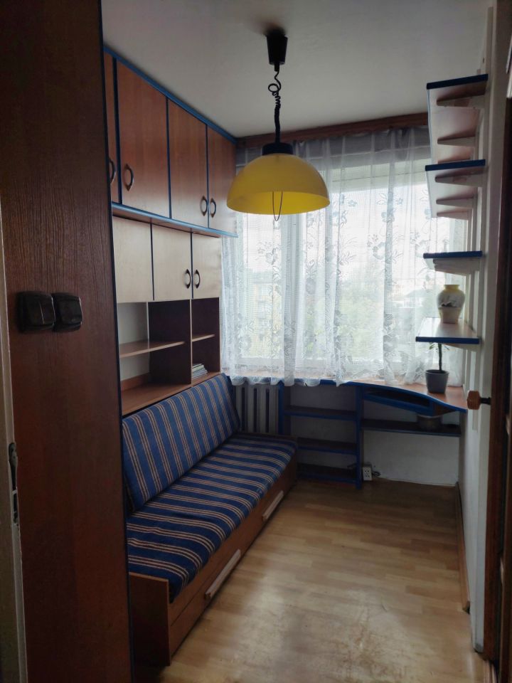 Mieszkanie 3-pokojowe Bełchatów, os. Budowlanych. Zdjęcie 2