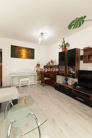 Mieszkanie 3-pokojowe Kraków Płaszów, ul. Przewóz. Zdjęcie 2