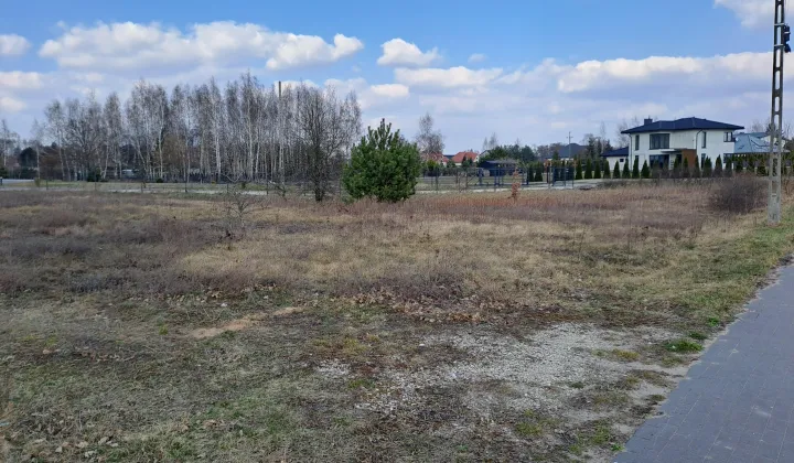 Działka budowlana Dąbrówka, ul. Kościelna