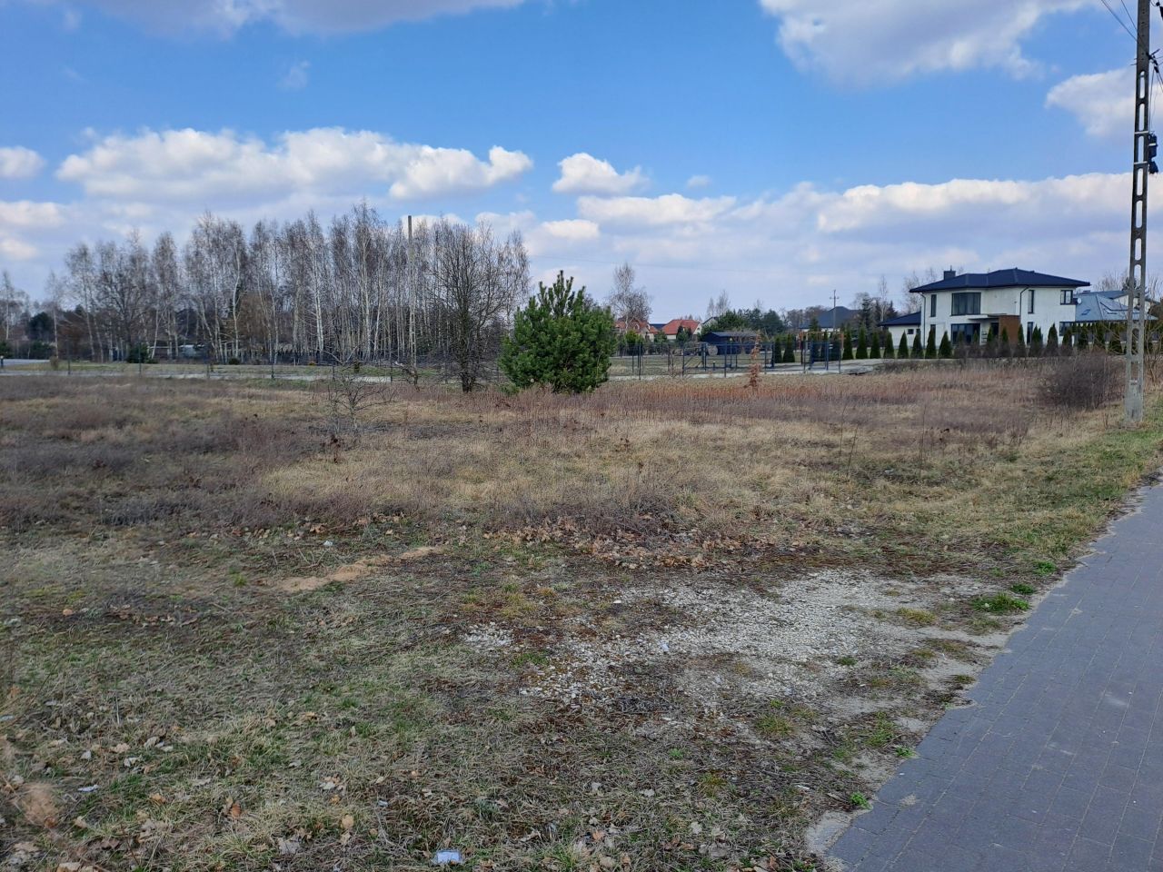 Działka budowlana Dąbrówka, ul. Kościelna. Zdjęcie 1