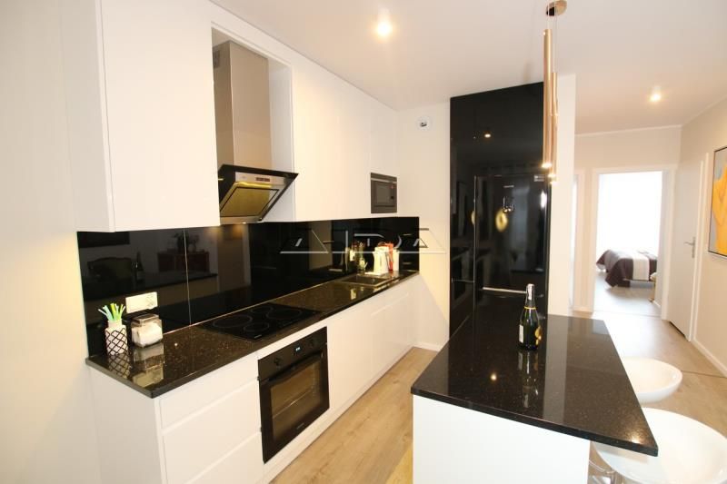 Mieszkanie 3-pokojowe Wrocław Stare Miasto, ul. gen. Władysława Sikorskiego. Zdjęcie 3