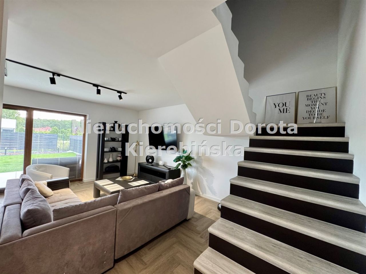 dom szeregowy, 7 pokoi Tomaszów Mazowiecki. Zdjęcie 36